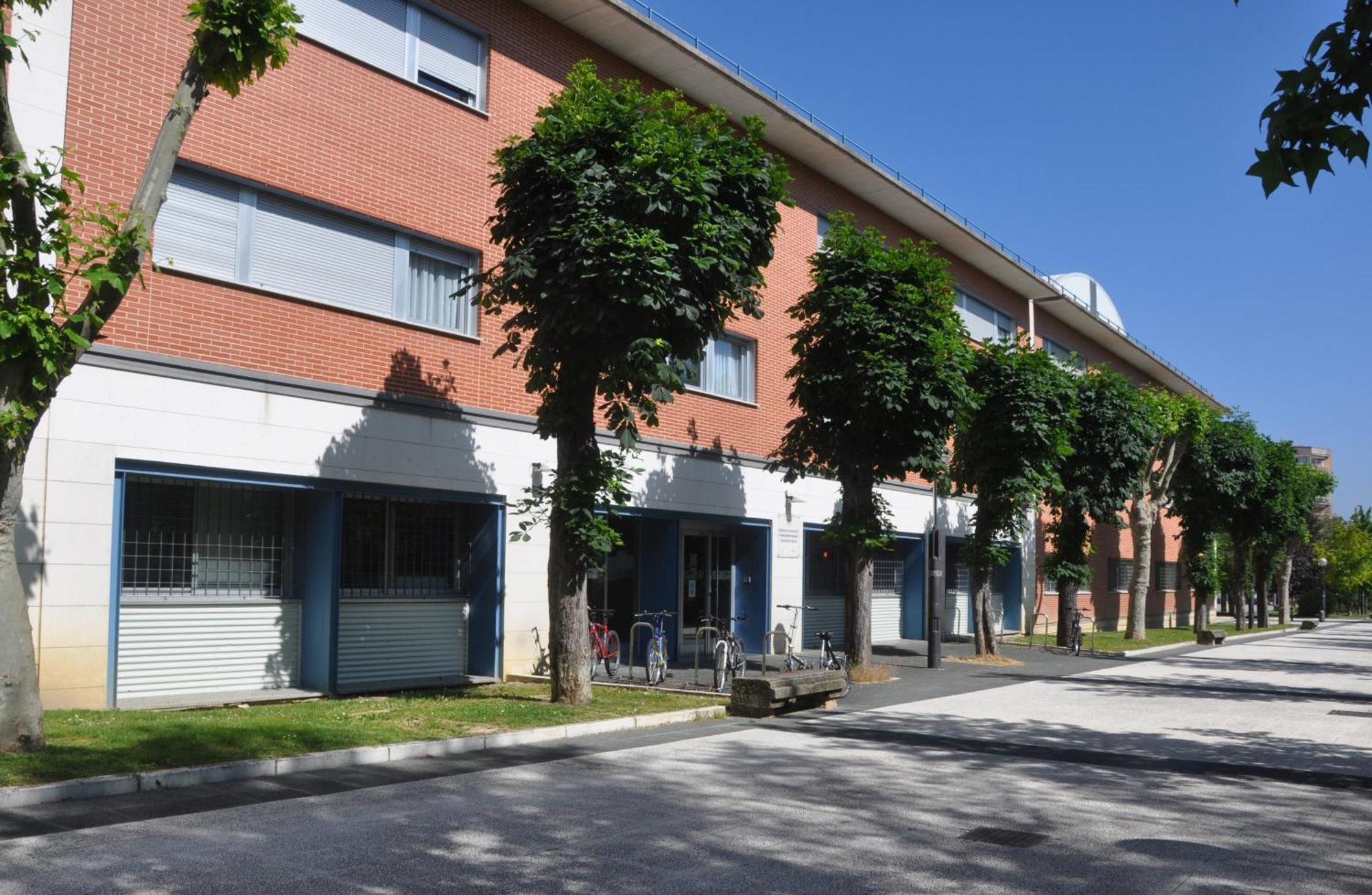 Residencia Resa Tomas Alfaro Fournier Lägenhet Vitoria-Gasteiz Exteriör bild